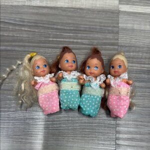 🏴 Vintage Barbie baby dolls